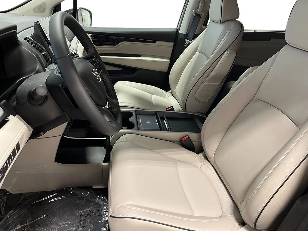 New 2026 Modern Steel Metallic Honda Touring image 16