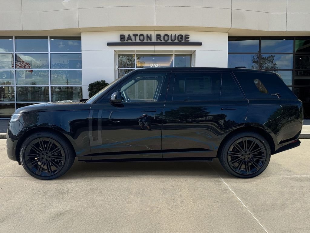 New 2026 Santorini Black Land Rover SE image 5