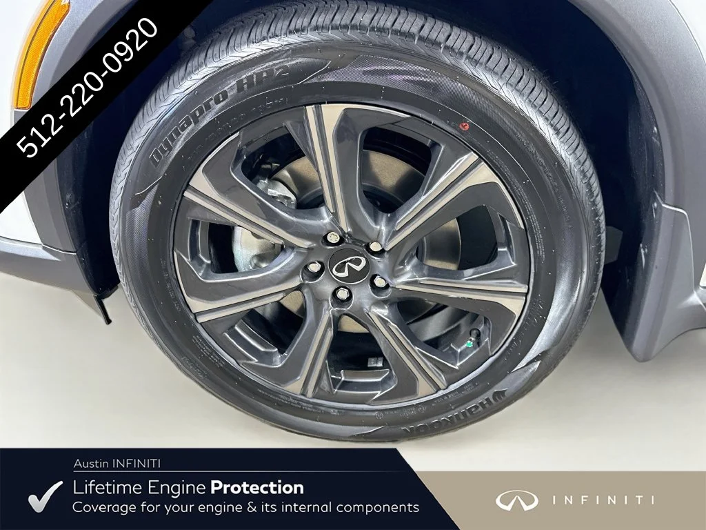 New 2027 White INFINITI Autograph image 43