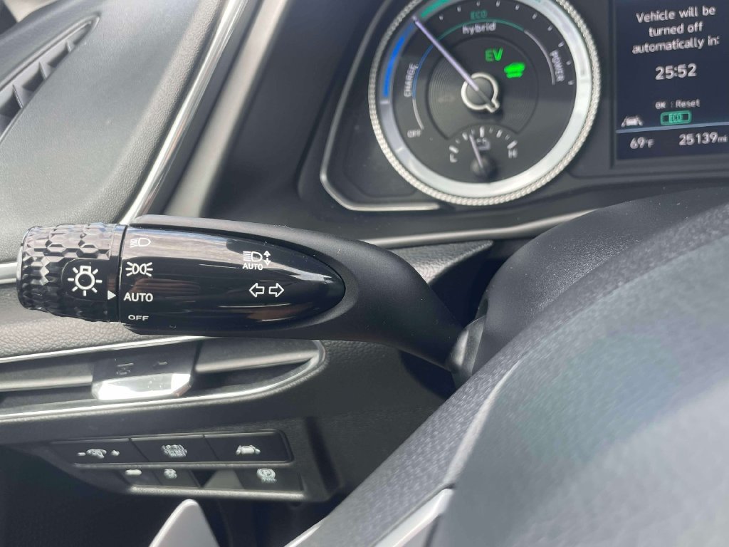 Certified Used 2023 Gray Hyundai Blue image 23