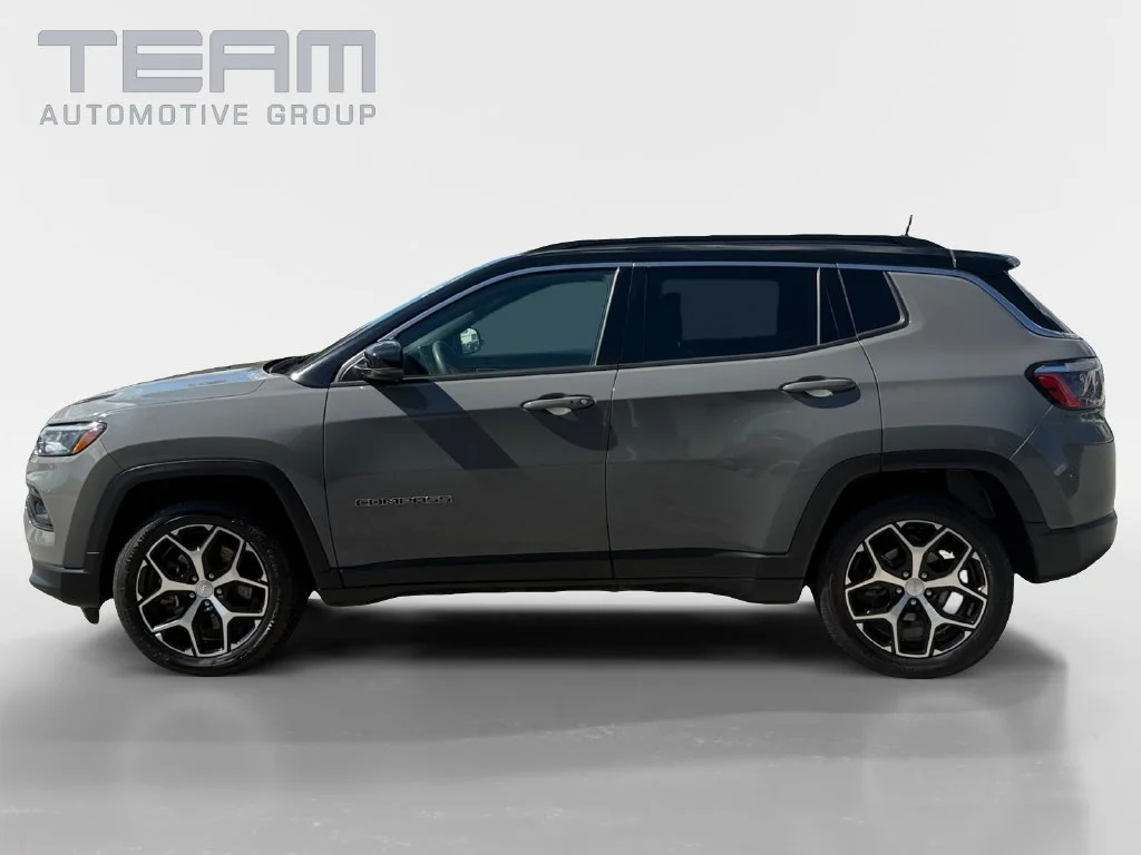 Used 2024 Gray Jeep Limited image 4