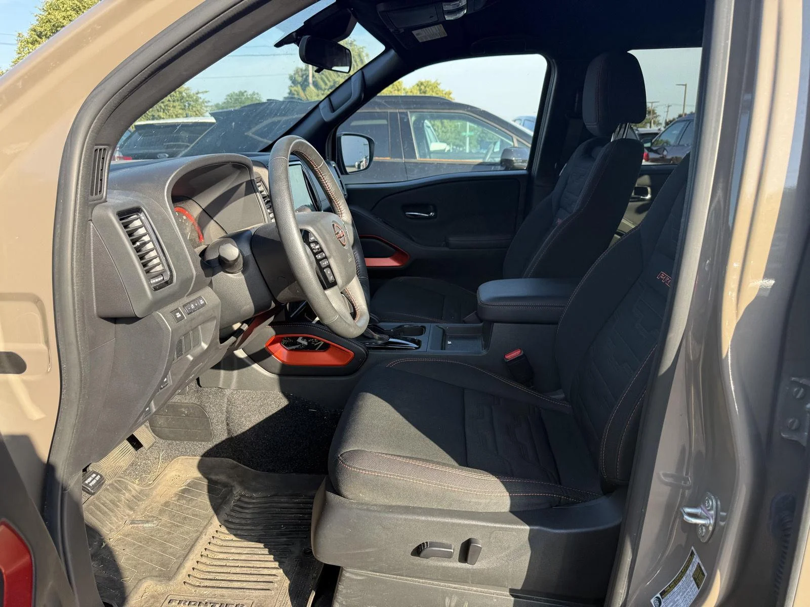 Used 2024 Tn Nissan PRO-4X image 3