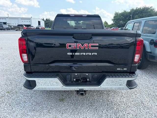 Used 2021 Black GMC SLE image 4