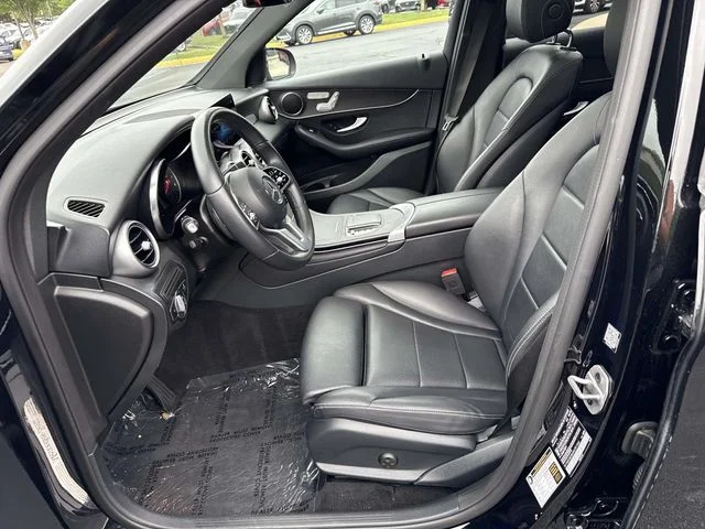 Used 2022  Mercedes-Benz GLC 300 image 14