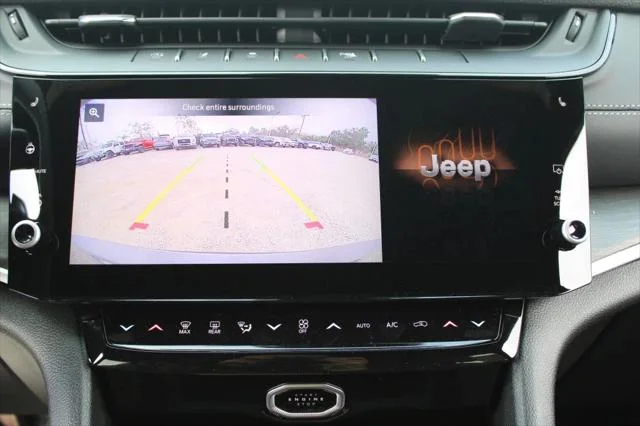 New 2026 Baltic Gray Metallic Clear-Coat Exterior Paint Jeep Laredo image 22