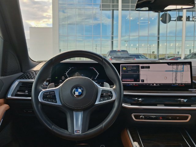 Used 2025 Gray BMW sDrive40i image 14