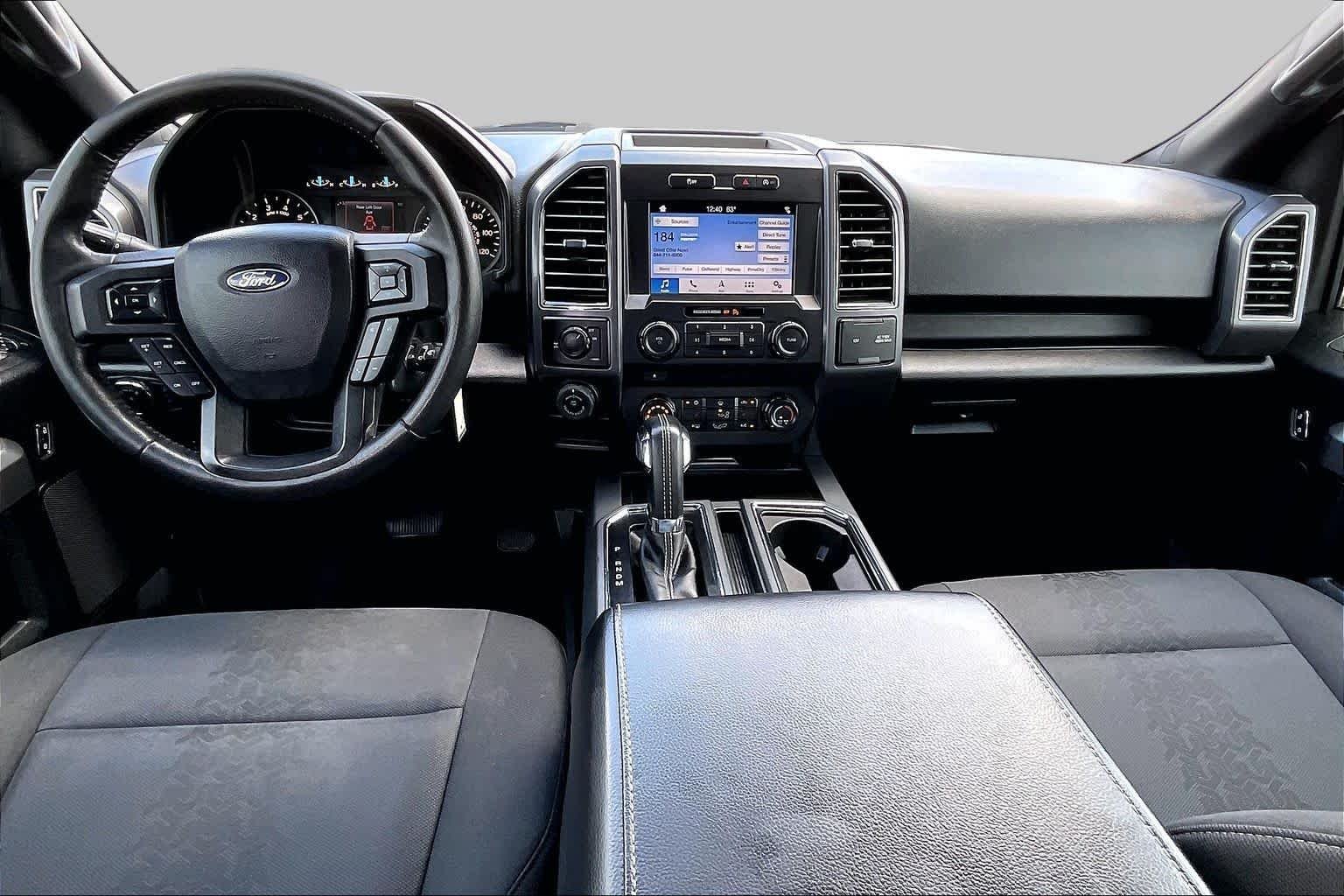 Used 2018 Oxford White Ford XLT image 16