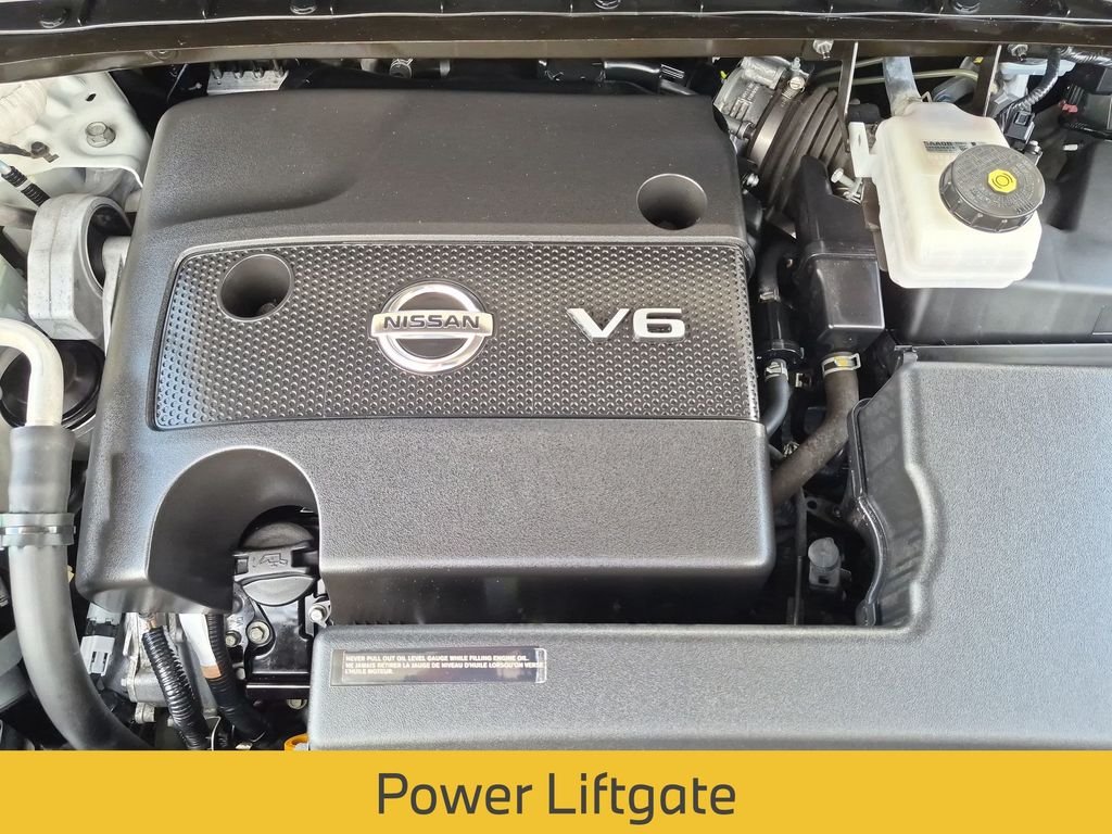 Used 2022 White Nissan SL image 15