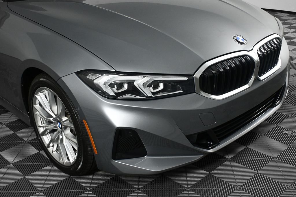 Used 2023 Gray BMW 330i image 31