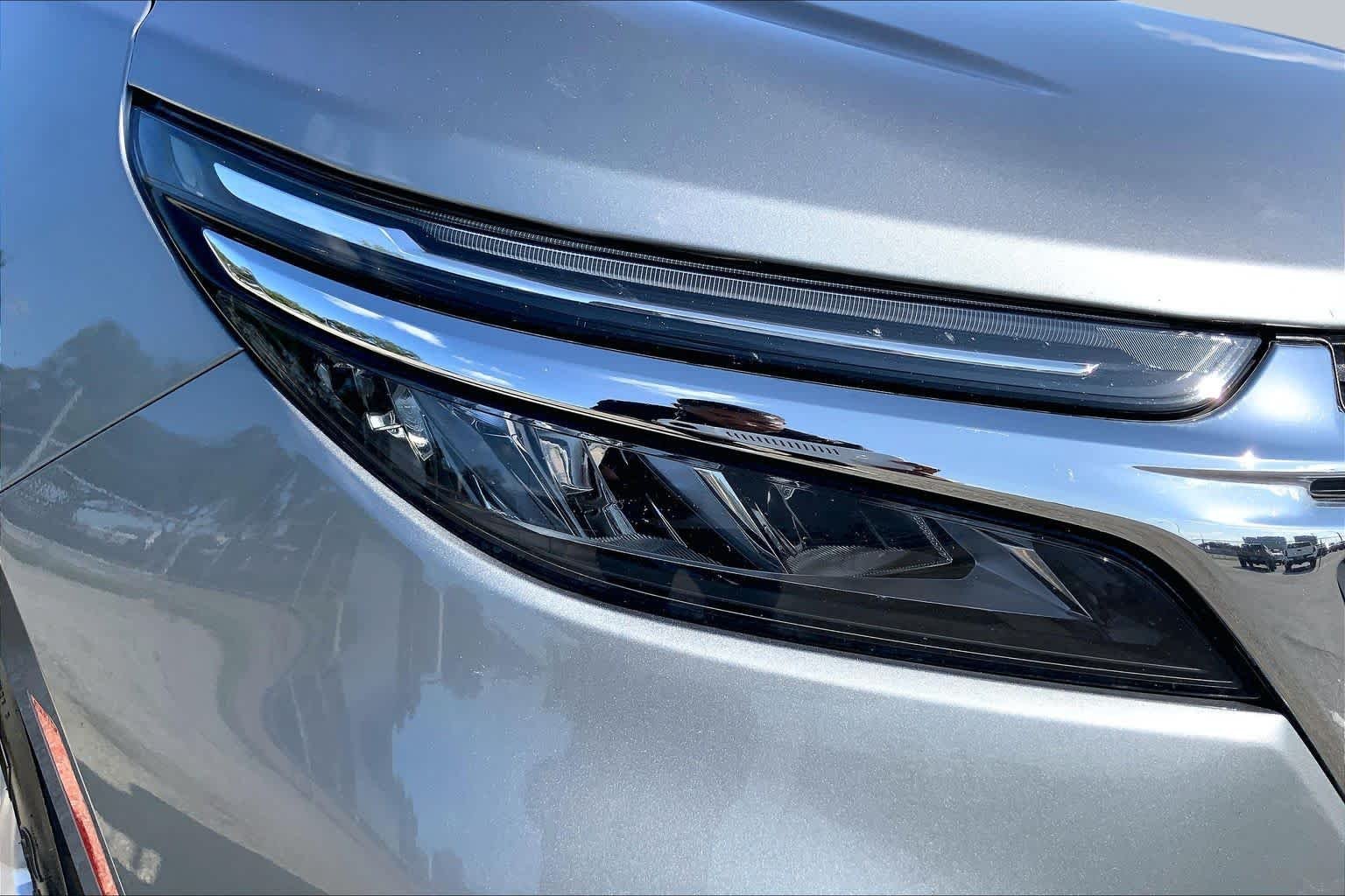 Used 2023 Sterling Gray Metallic Chevrolet LT image 27