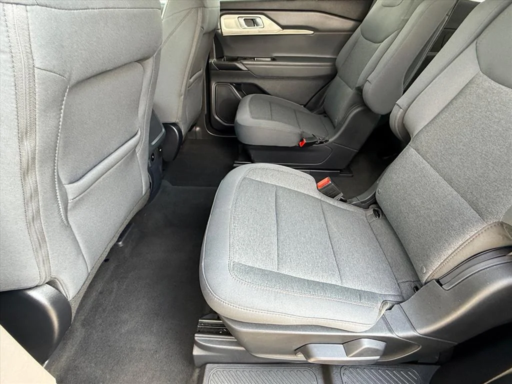 Used 2025 Black Ford Active image 11