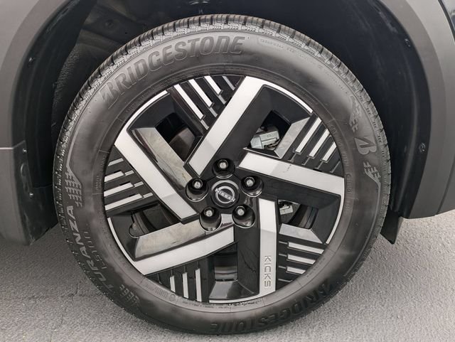 Certified Used 2025 Super Black Nissan SV image 28