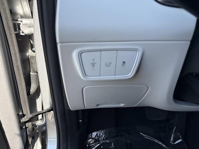 Used 2024 Silver Hyundai SEL image 32