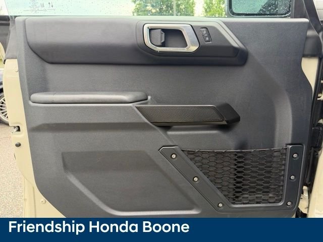 Used 2025 Beige Ford Badlands image 14