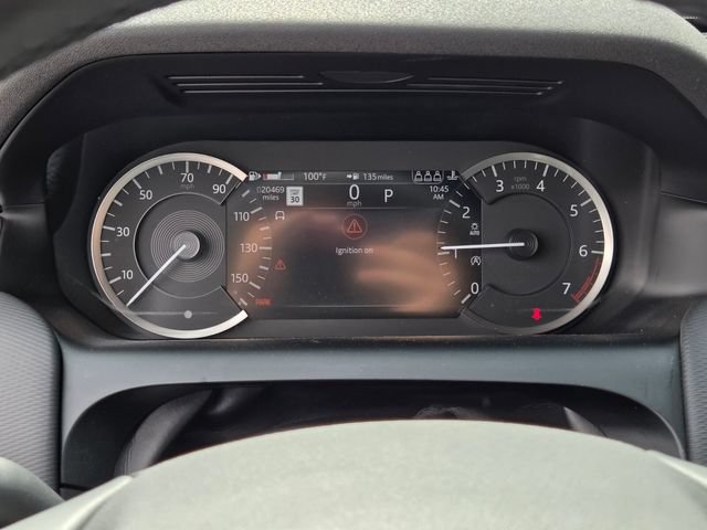 Used 2023 White Land Rover SE R-Dynamic image 19
