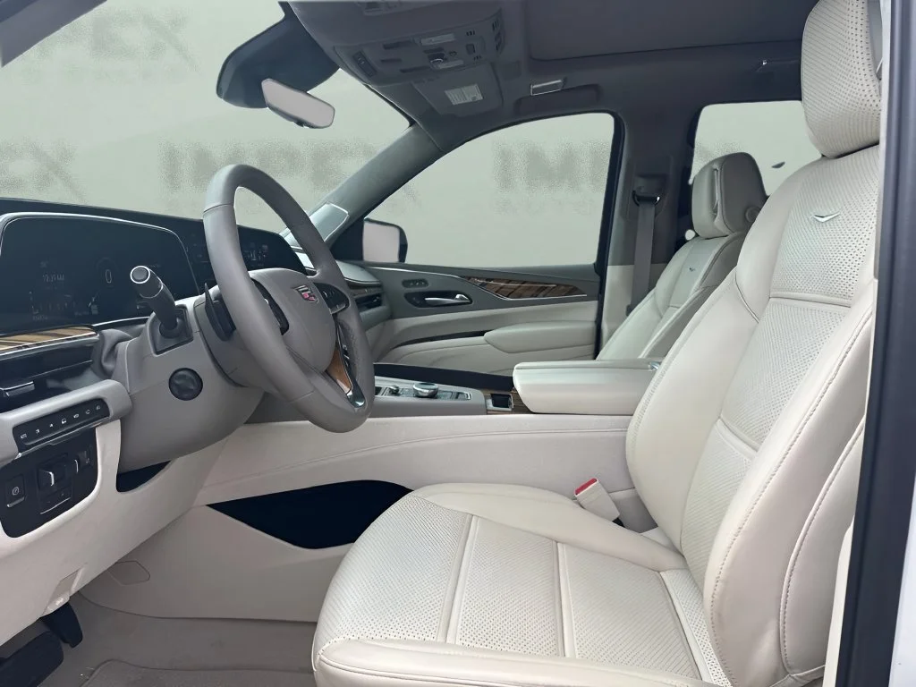 Used 2023 Crystal White Tricoat Cadillac Sport Platinum image 9
