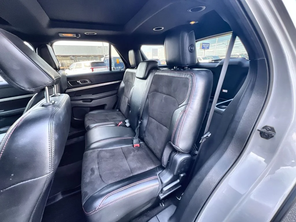 Used 2018 White Ford XLT image 23