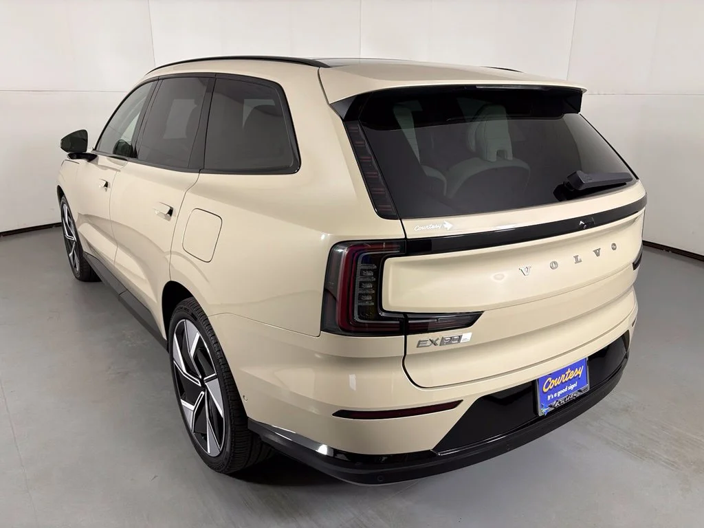 Used 2025 Beige Volvo Twin Motor Performance Ultra image 6
