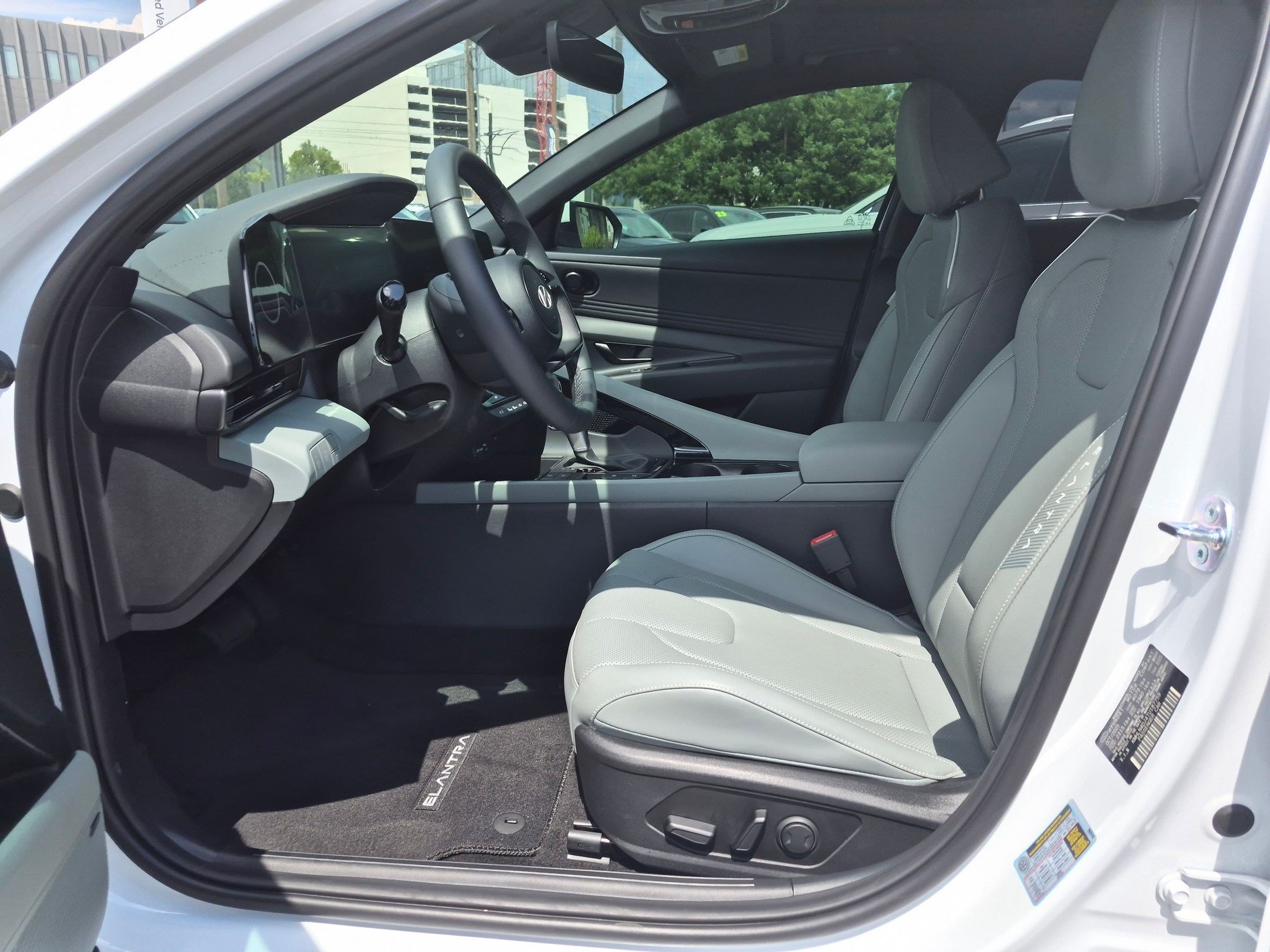 2026 Hyundai Elantra Limited - Photo 16