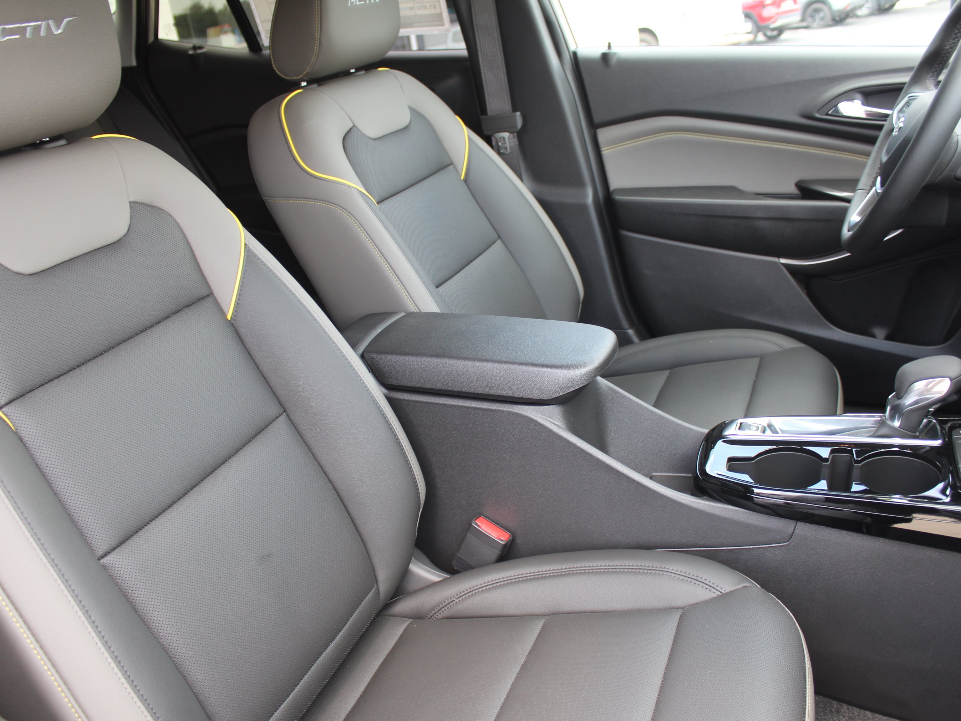 2026 Chevrolet Trax Activ - Photo 15
