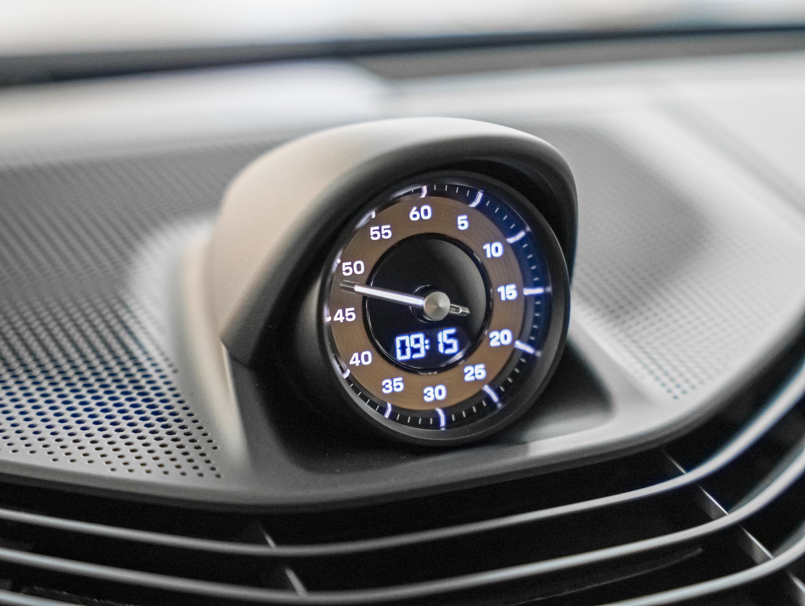 2026 Porsche Taycan Turbo S - Photo 23