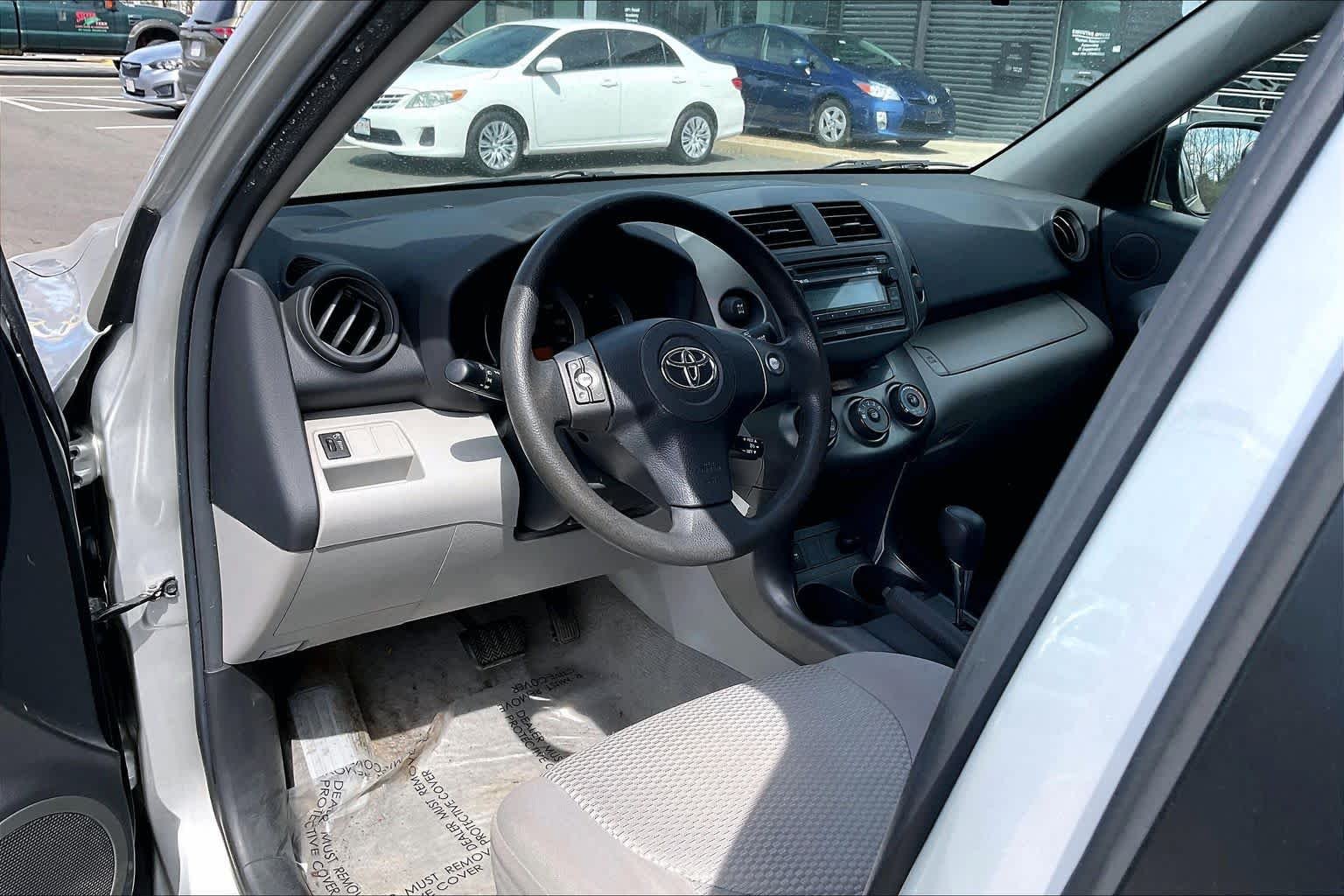 Used 2012 Classic Silver Metallic Toyota  image 18