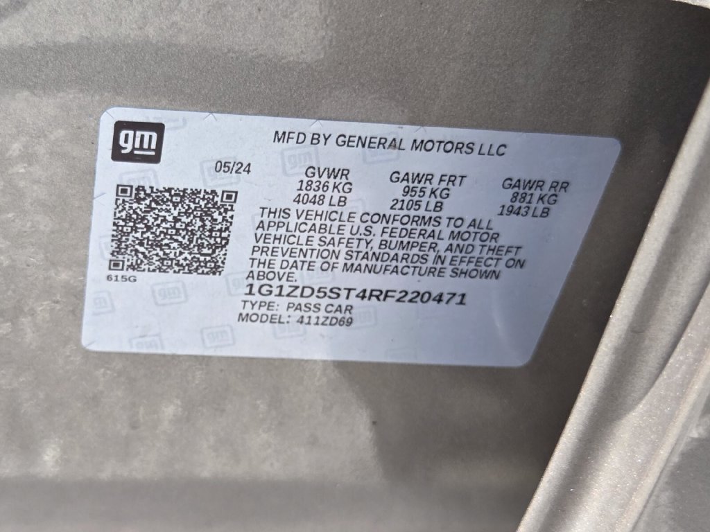 Used 2024 Mineral Gray Metallic Chevrolet LT image 22