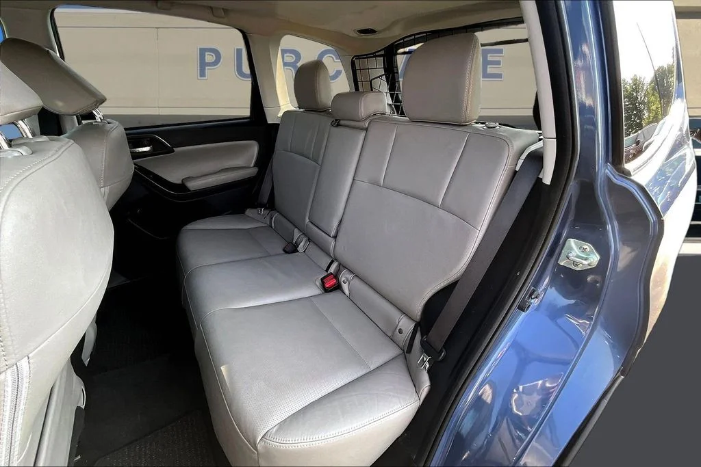 Used 2014 Marine Blue Pearl Subaru 2.5i Limited image 24