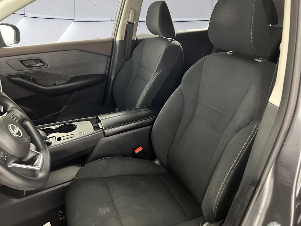 Used 2023 Gray Nissan S image 8