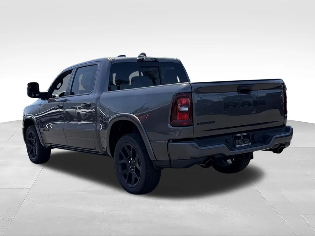 2025 RAM 1500 Laramie - Photo 10