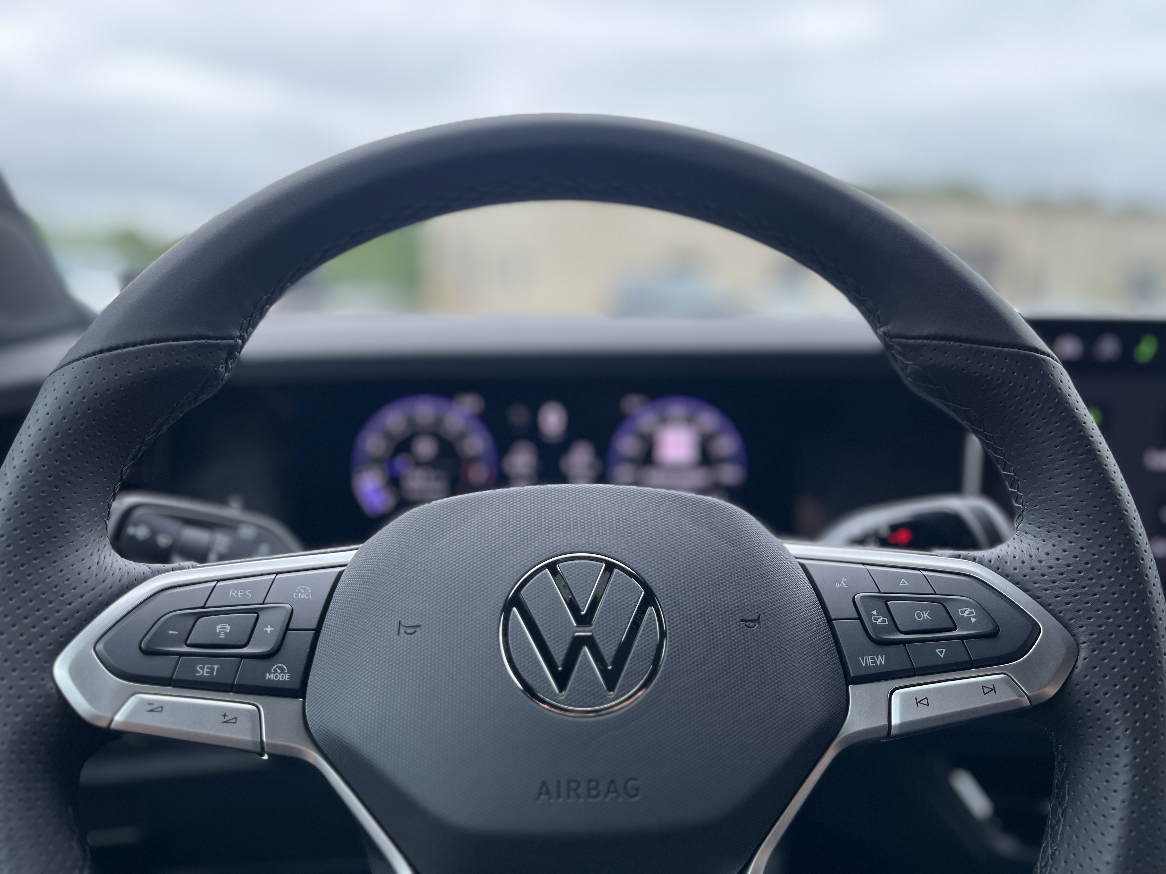 New 2026 Platinum Gray Metallic Volkswagen SE R-Line Black image 21