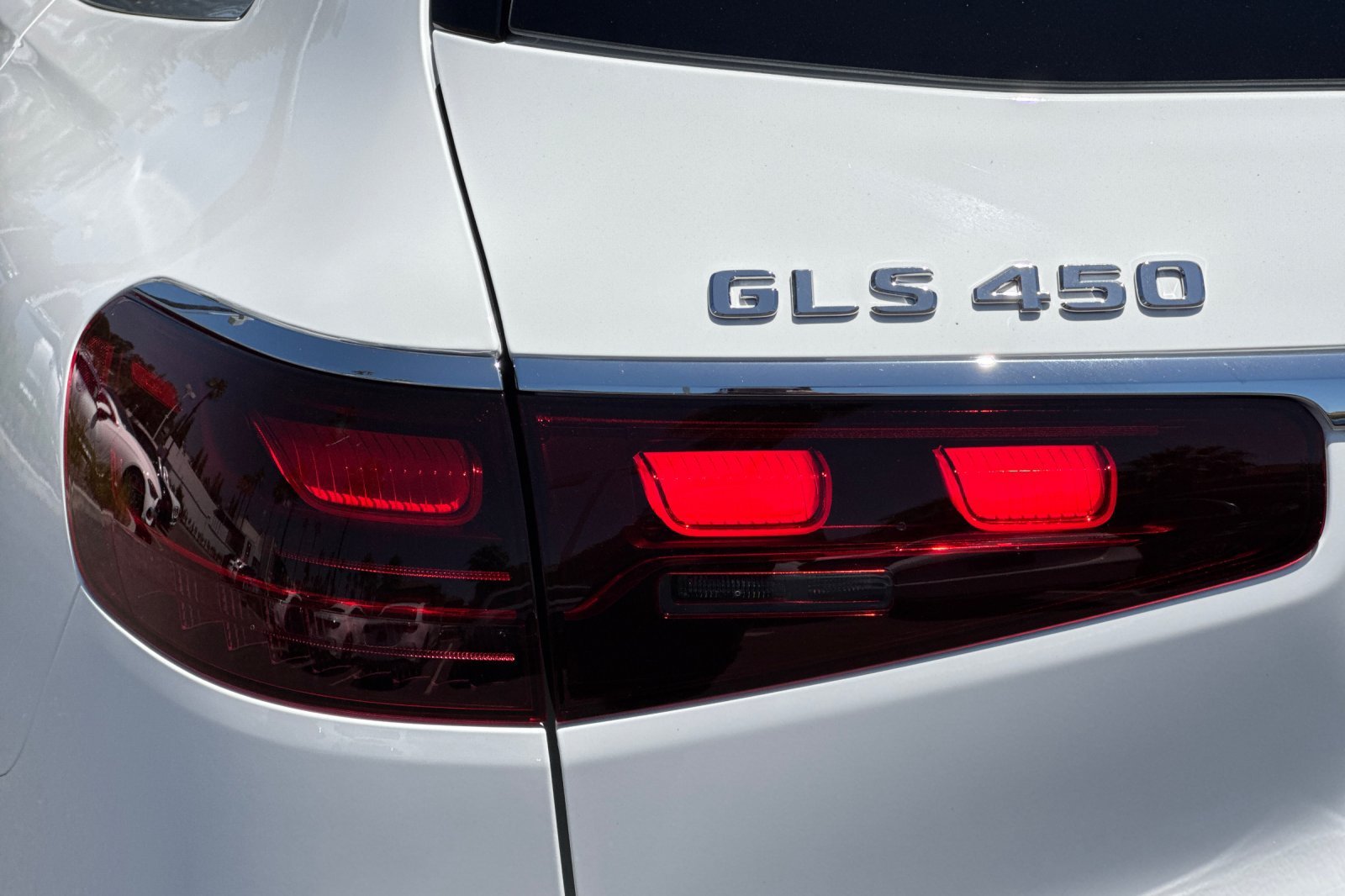 New 2026 Polar White Mercedes-Benz GLS 450 image 15