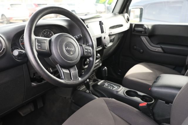 Used 2017 Gray Jeep Unlimited Sport image 9