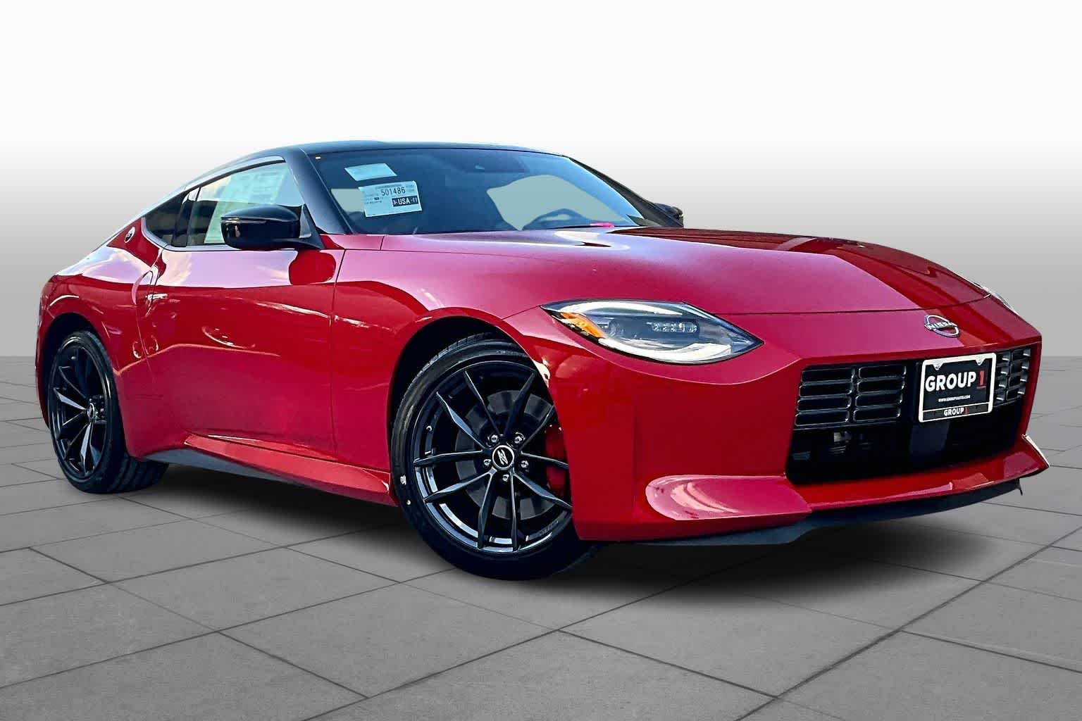 New 2026 Solid Red / Super Black Two-tone Nissan Performance image 2