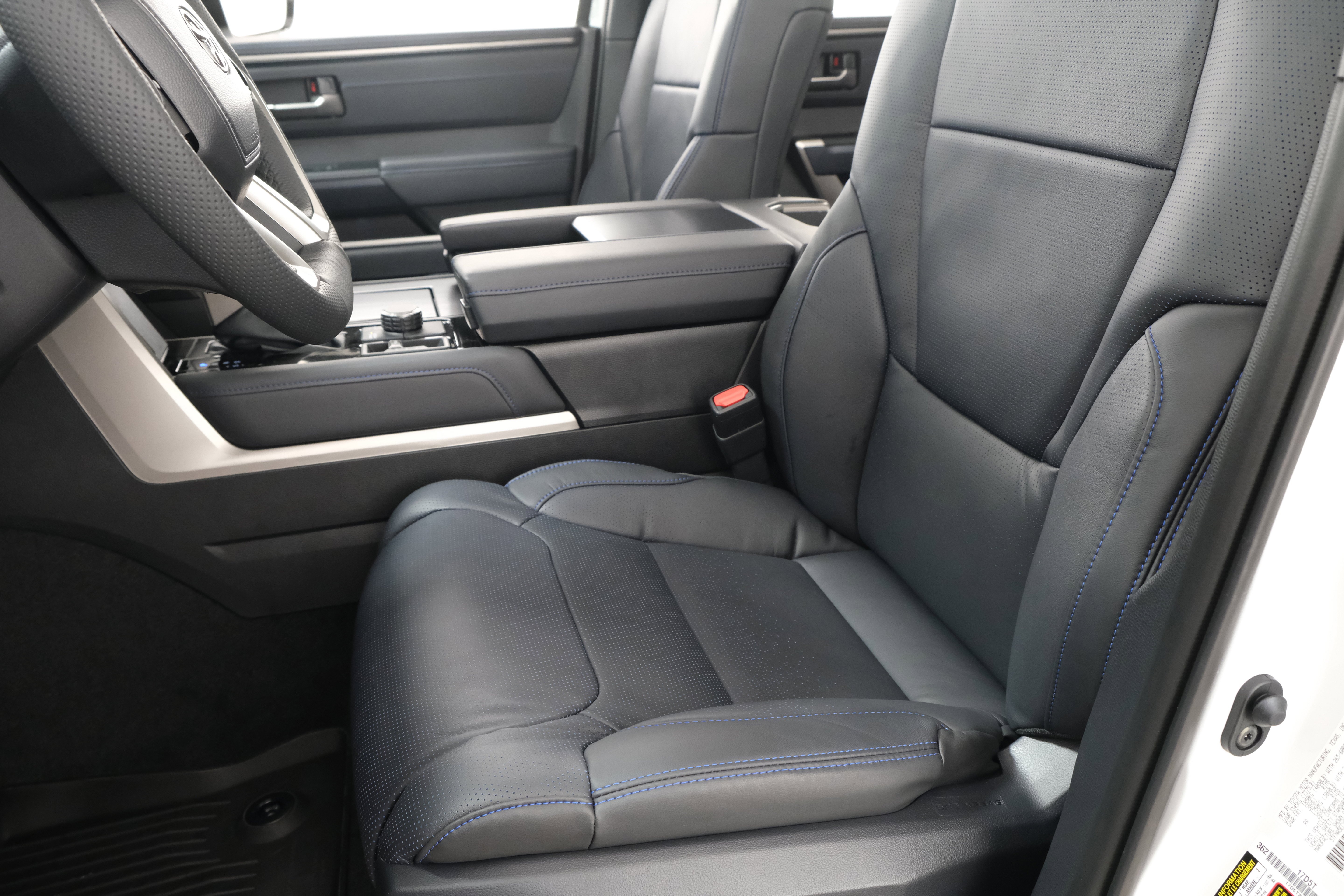 2026 Toyota Tundra Platinum - Photo 32