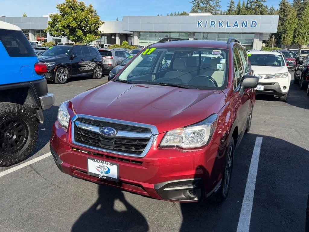 Used 2017 Venetian Red Pearl Subaru 2.5i image 4