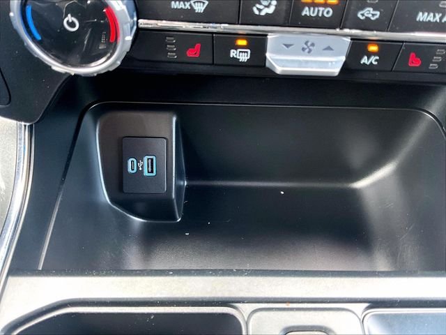 Used 2023 White Ford XLT image 27
