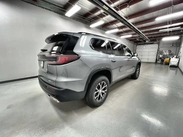 2026 GMC Acadia AT4 - Photo 8