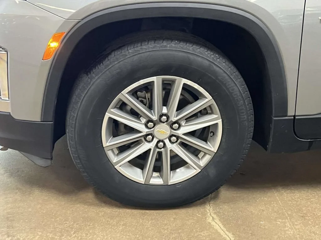 Used 2023 Sterling Gray Metallic Chevrolet LT Cloth image 8