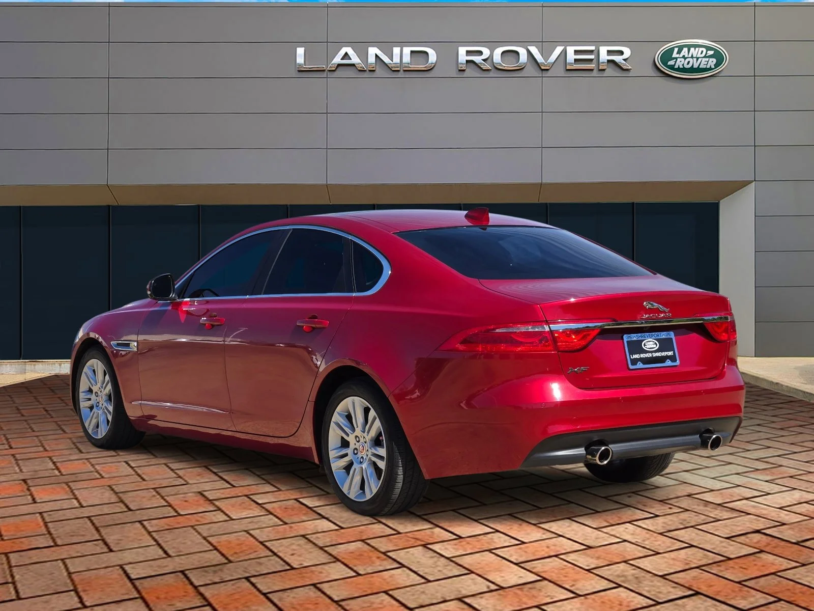 Used 2017  Jaguar 35t Premium image 6