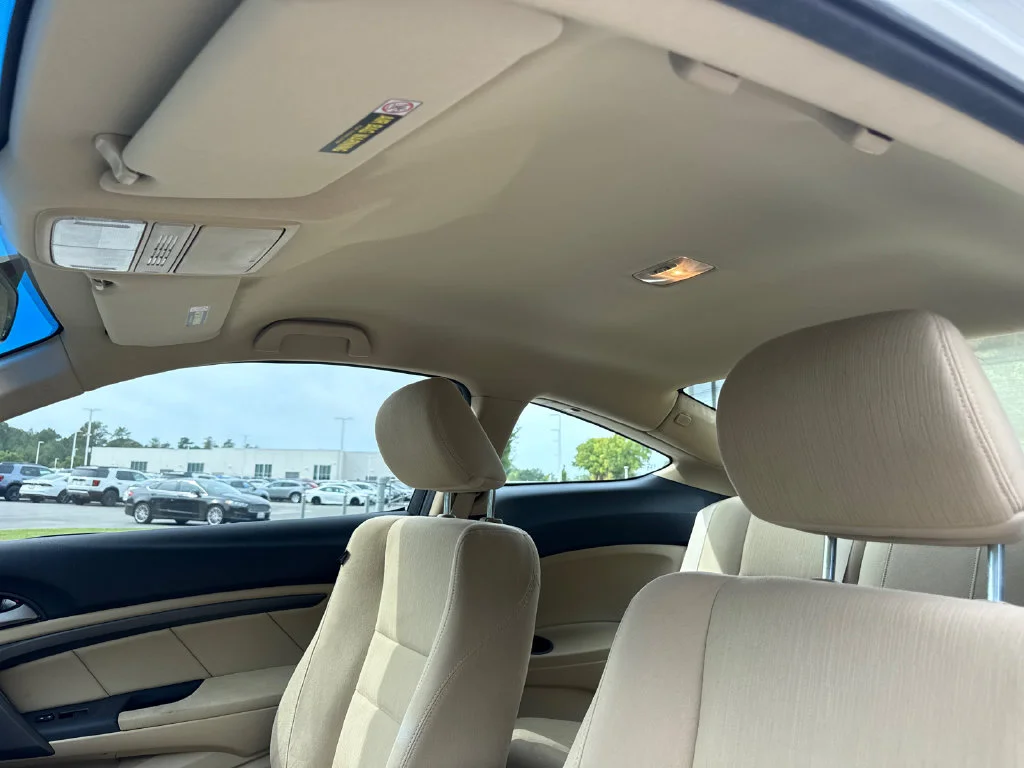 Used 2011 Taffeta White Honda LX-S image 30