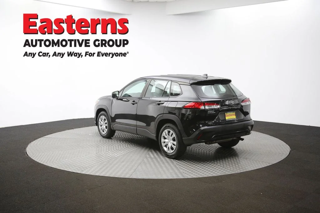 Used 2022 Black Toyota L image 62