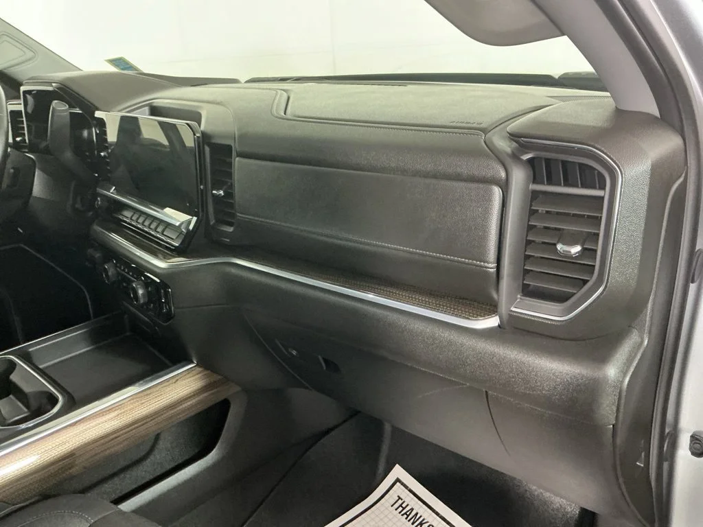 Used 2026 Sterling Gray Metallic Chevrolet LT image 21
