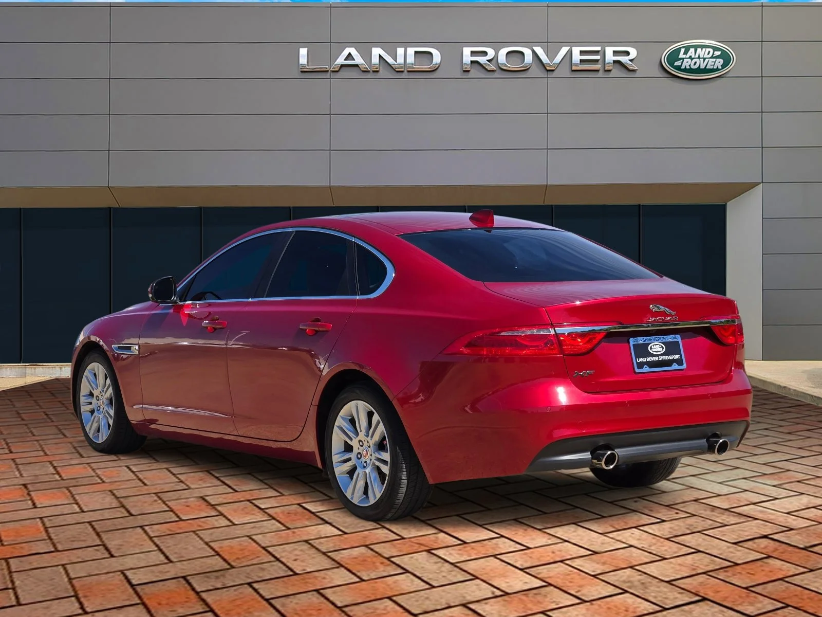 Used 2017  Jaguar 35t Premium image 6