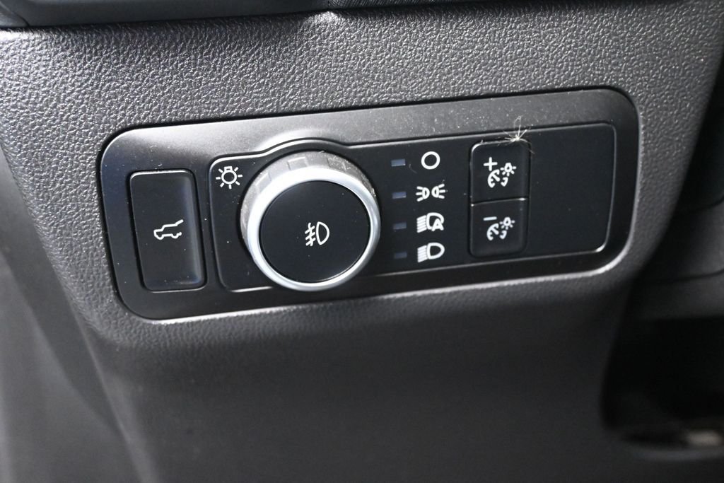 Used 2023 Black Ford Outer Banks image 41