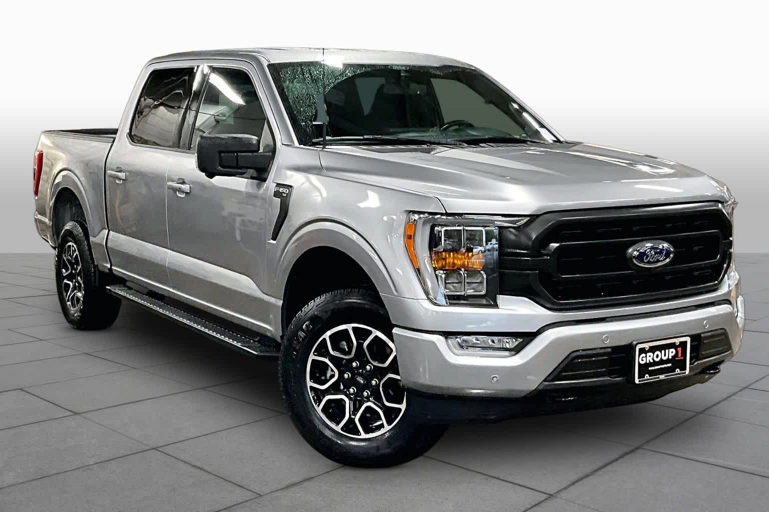 Used 2021 Iconic Silver Metallic Ford XLT image 3