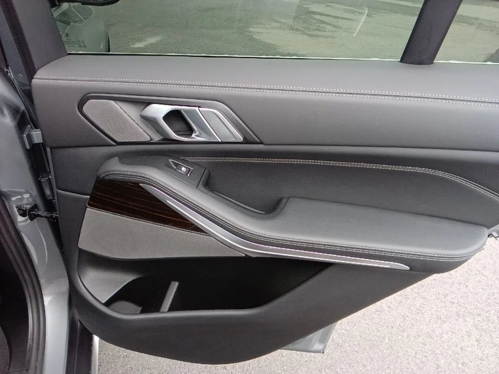 Certified Used 2026 Skyscraper Grey Metallic BMW xDrive40i image 24