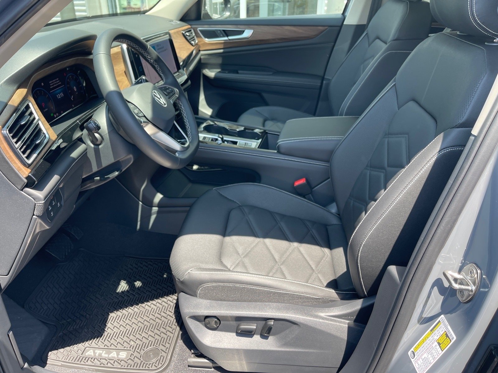 New 2026 Pure Gray Volkswagen SE image 10