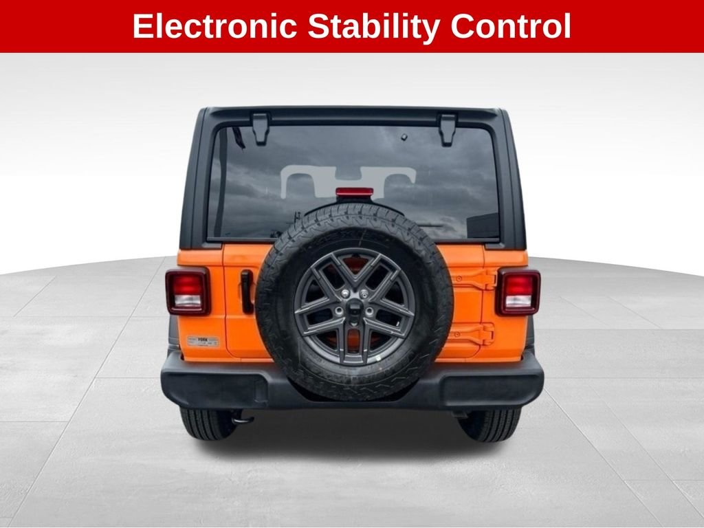 New 2026 Joose Jeep Sport S image 7