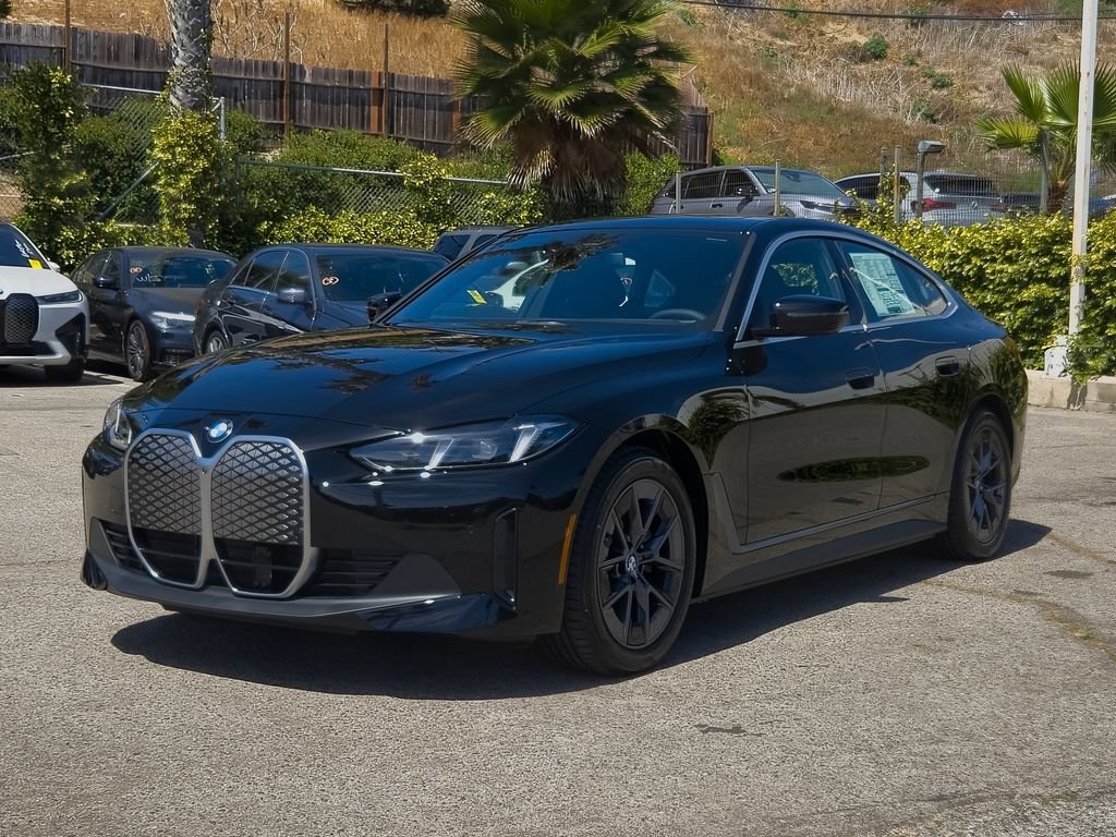 New 2026 Jet Black BMW eDrive40 image 2